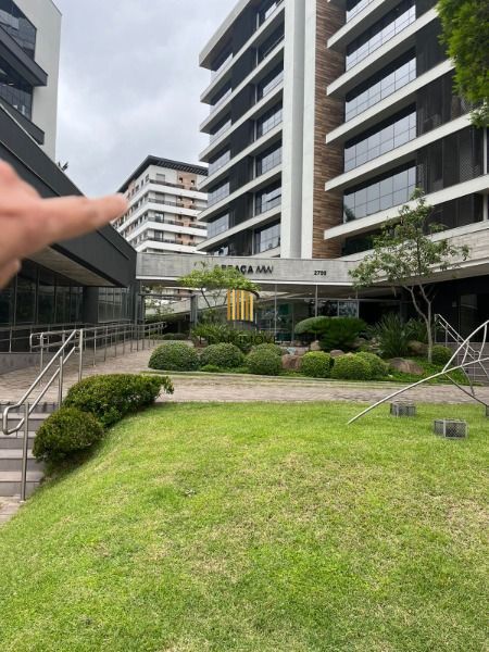 Studio em Porto Alegre, no bairro Tristeza, com 1 dormitório(s), e 1 banheiros, à venda.