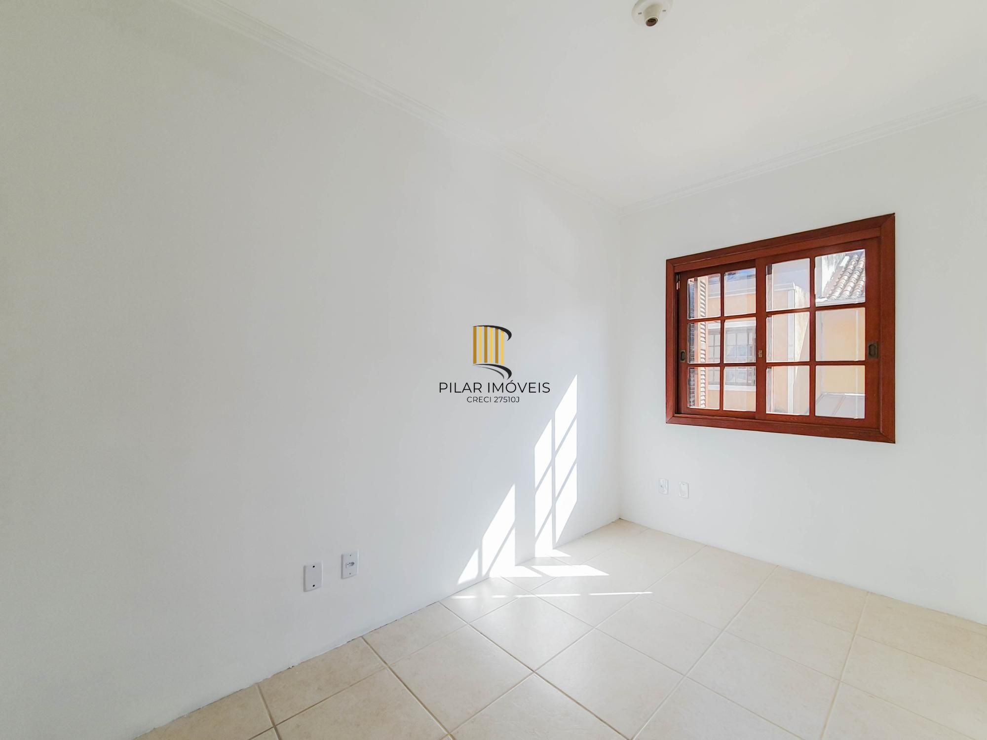 Casa de Condomínio 3 dormitórios no bairro Hípica