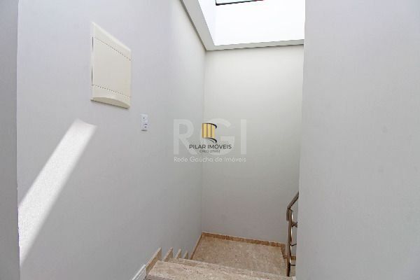 Casa Condominio em Porto Alegre, no bairro Aberta Dos Morros, com 3 dormitório(s), e 3 banheiros, à venda.