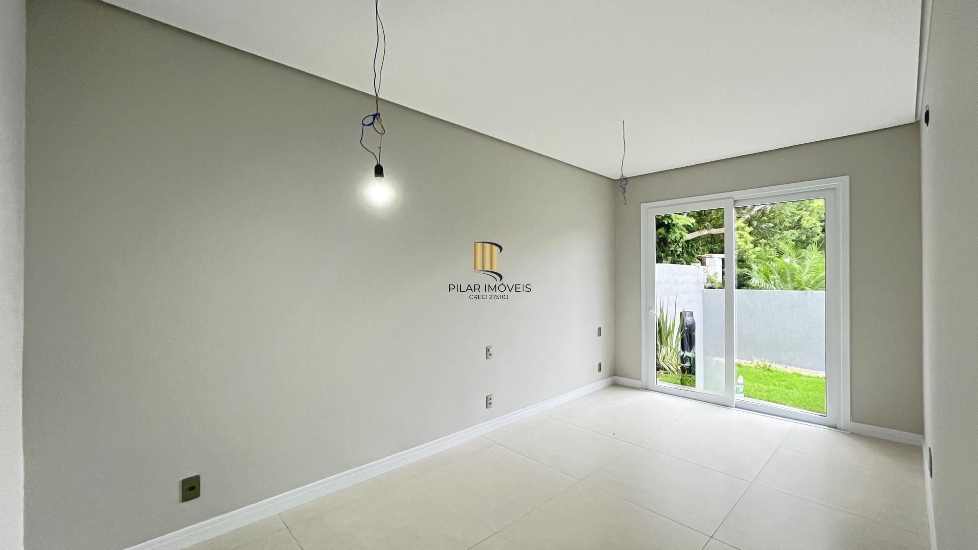Casa Condominio em Porto Alegre, no bairro Hípica, com 3 dormitório(s), e 3 banheiros, à venda.