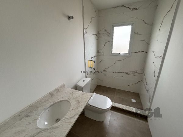 Casa Condominio em Porto Alegre, no bairro Campo Novo, com 3 dormitório(s), à venda.