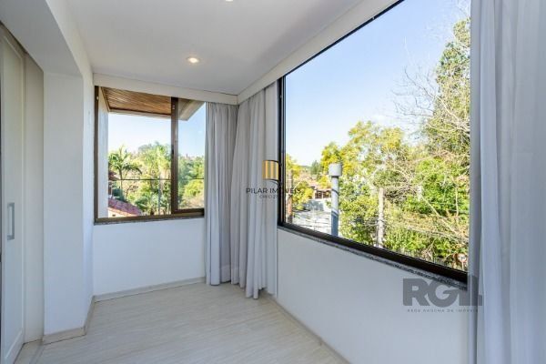Casa Condominio em Porto Alegre, no bairro Jardim Isabel, com 3 dormitório(s), à venda.