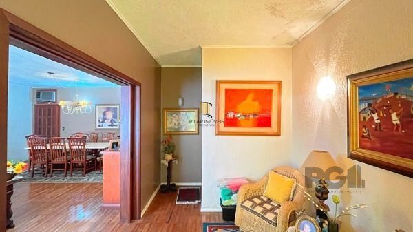 Casa para Venda - 320m², 5 dormitórios, sendo 3 suites, 8 vagas - Ipanema