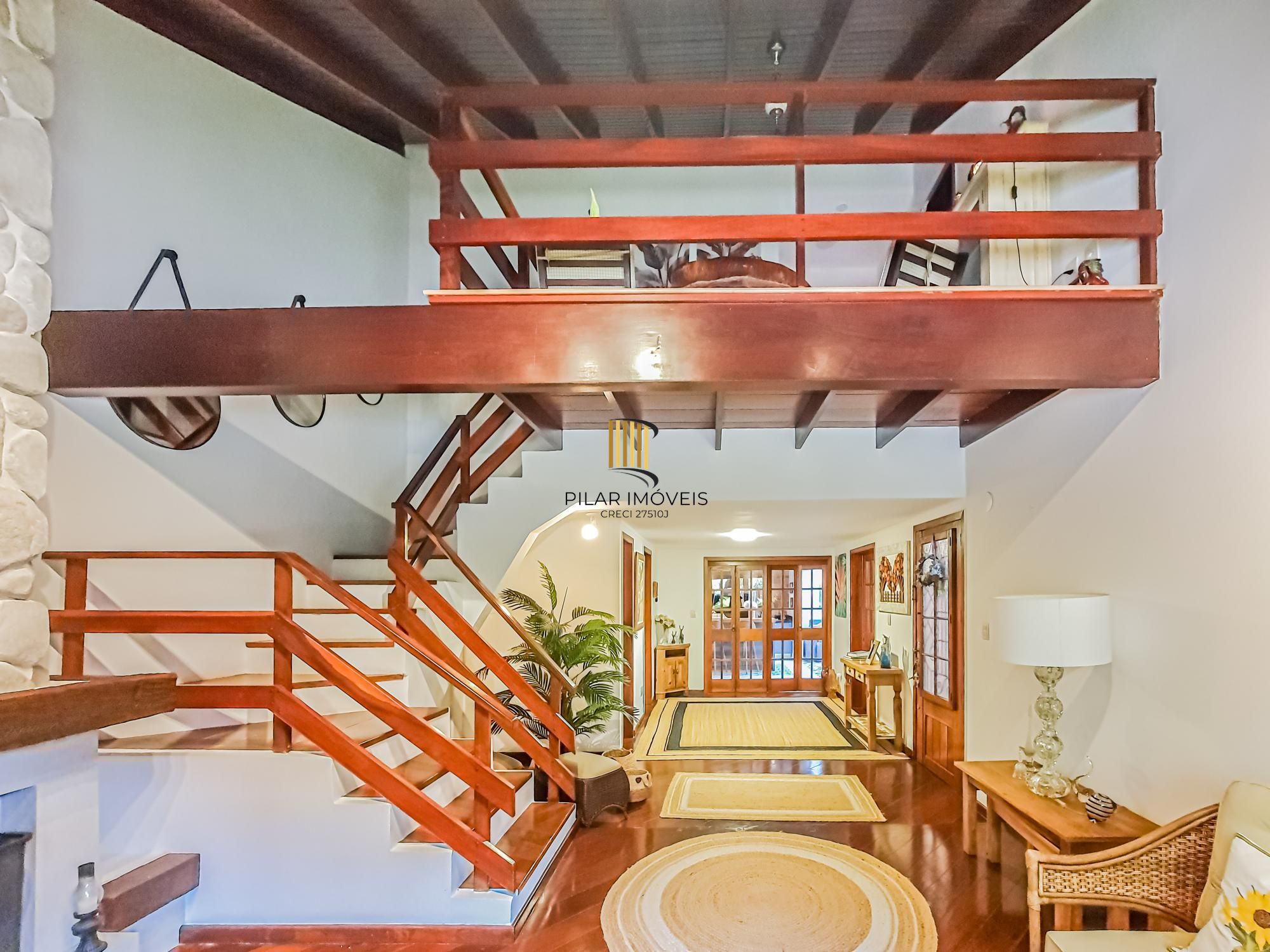 Casa em condomínio mobiliada, 3 dormitórios
