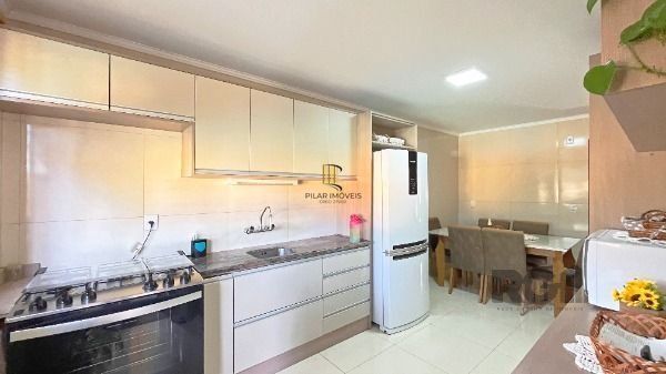 Casa 3 dormitórios no bairro Hípica
