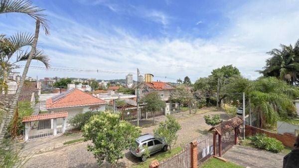 Casa para Venda - 370m², 4 dormitórios, sendo 1 suites, 3 vagas - Vila Assunção