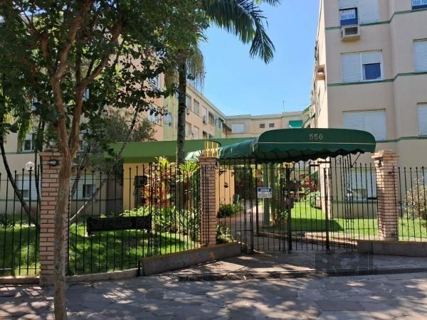 Apartamento em Porto Alegre, no bairro Tristeza, com 1 dormitório(s), e 1 banheiros, à venda. - Pilar Imóveis