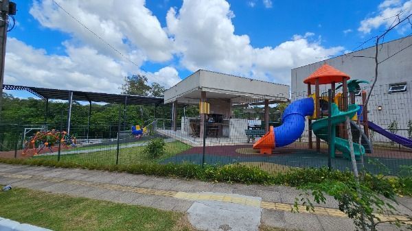 Casa de Condomínio 3 dormitórios no bairro Lomba do Pinheiro