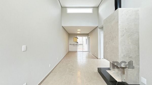 Casa Condominio em Porto Alegre, no bairro Hípica, com 3 dormitório(s), e 3 banheiros, à venda.