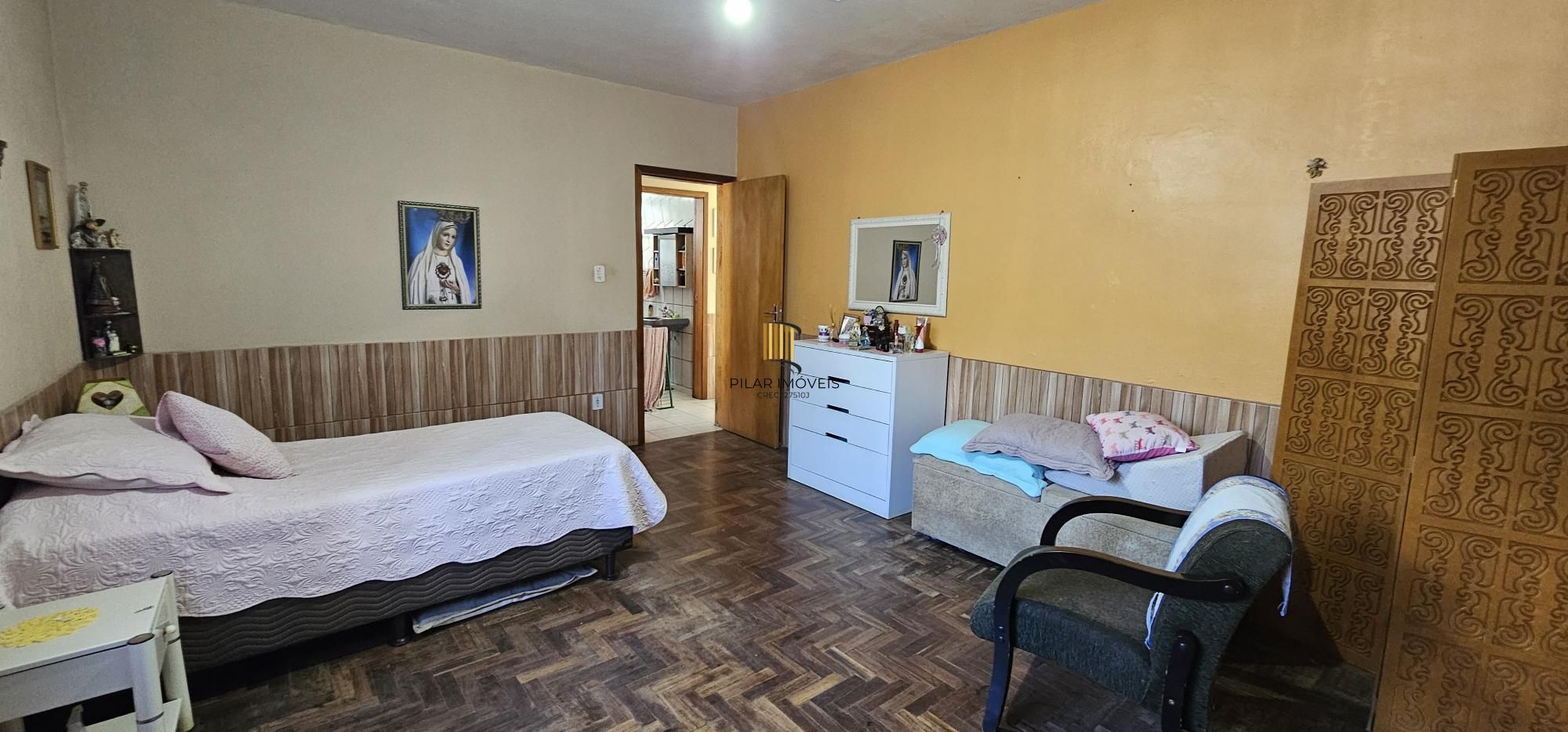 Casa 4 dormitórios no bairro Restinga