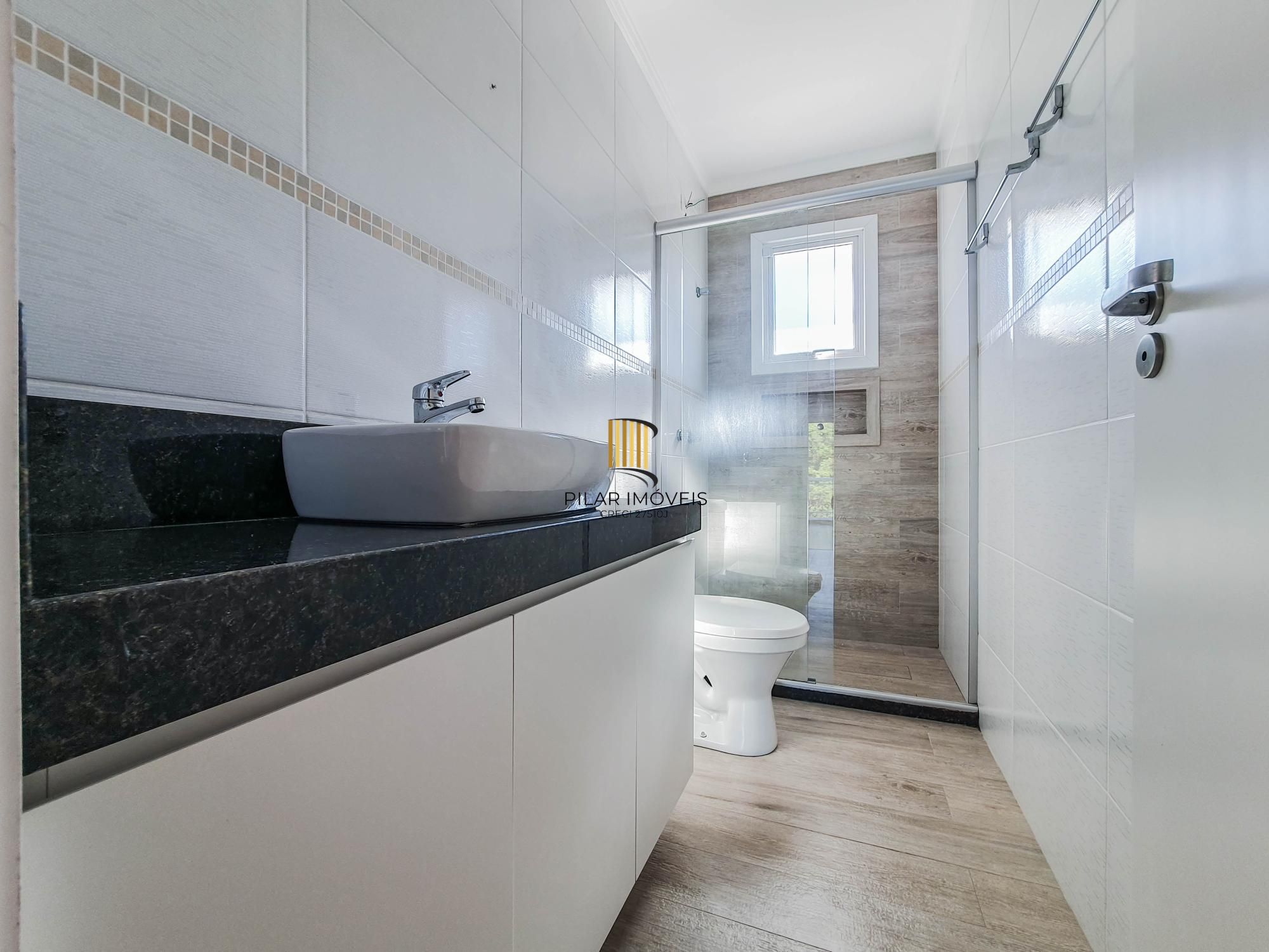 Casa 3 dormitórios no bairro Hípica