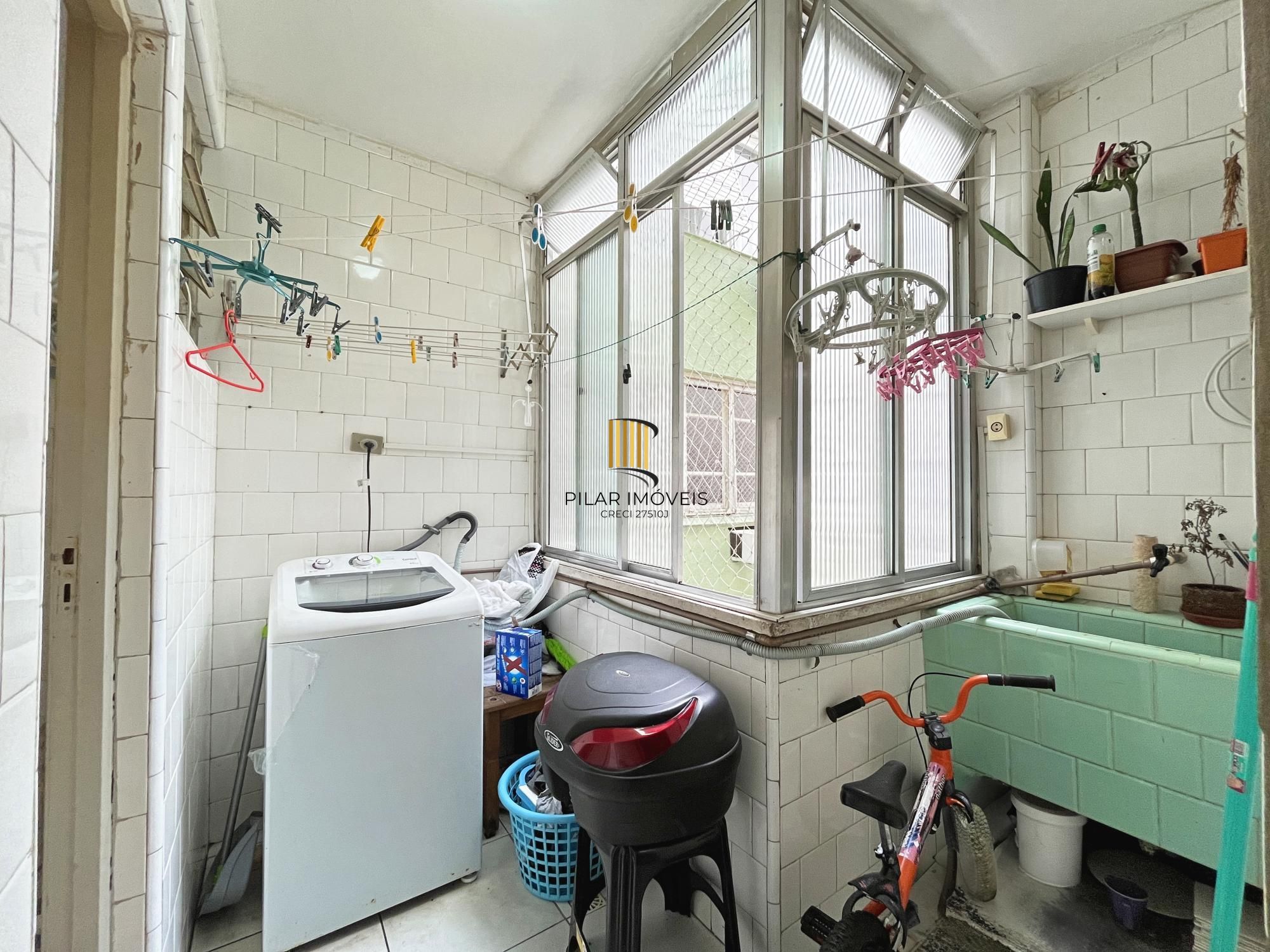 Apartamento 2 dormitórios no bairro Menino Deus