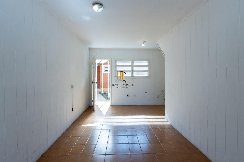 Casa 4 dormitórios no bairro Hípica