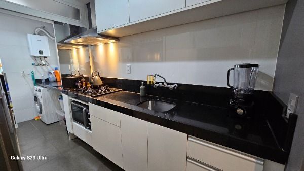 Apartamento em Porto Alegre, no bairro Chácara das Pedras, com 2 dormitório(s), e 2 banheiros, à venda.