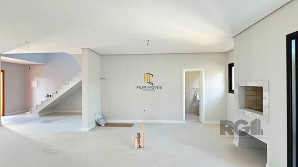 Casa Condominio em Porto Alegre, no bairro Ipanema, com 3 dormitório(s), à venda.