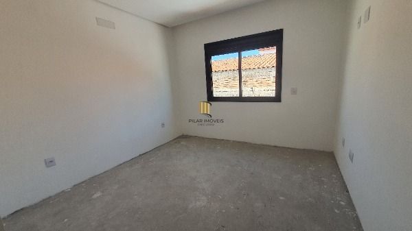 Casa Condominio em Porto Alegre, no bairro Ipanema, com 3 dormitório(s), e 3 banheiros, à venda.