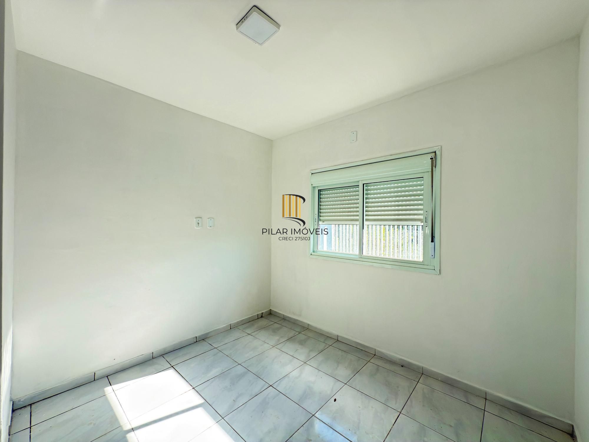 Casa Condominio em Porto Alegre, no bairro Ponta Grossa, com 2 dormitório(s), e 2 banheiros, à venda.