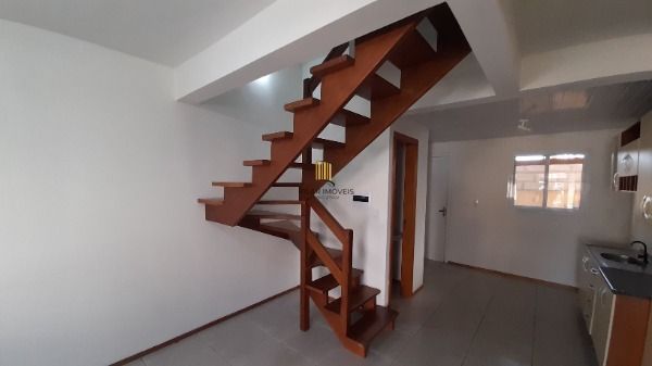 Casa Condominio em Porto Alegre, no bairro Restinga, com 2 dormitório(s), e 2 banheiros, à venda.
