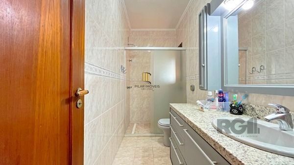 Casa 3 dormitórios no bairro Nonoai