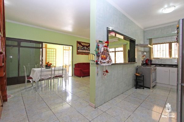 Casa para Venda - 229.6m², 3 dormitórios, sendo 1 suites, 4 vagas - Cavalhada