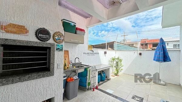 Casa Condominio em Porto Alegre, no bairro Aberta dos Morros, com 3 dormitório(s), e 3 banheiros, à venda.