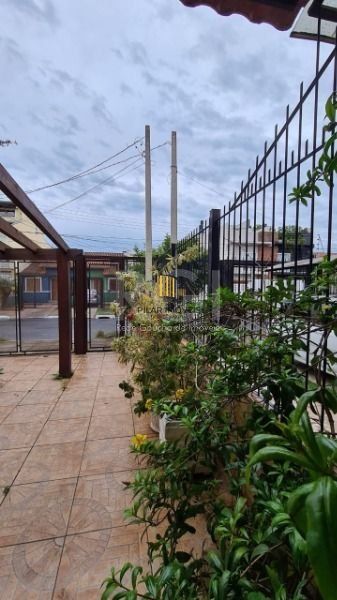 Casa para Venda - 100m², 2 dormitórios, sendo 1 suites, 1 vaga - Hípica