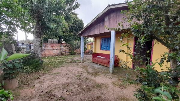 Terreno em Porto Alegre, no bairro Restinga, à venda.