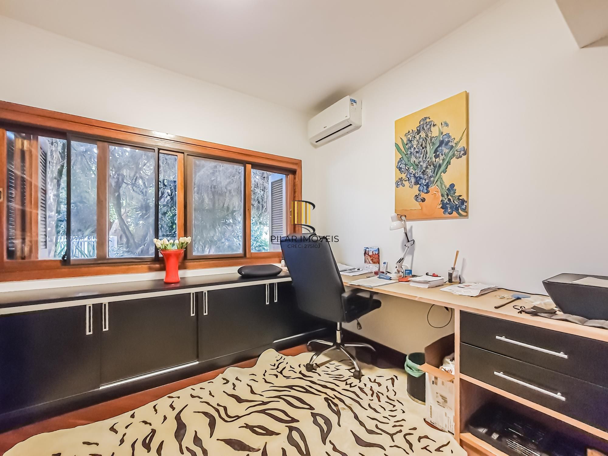 Casa em condomínio mobiliada, 3 dormitórios