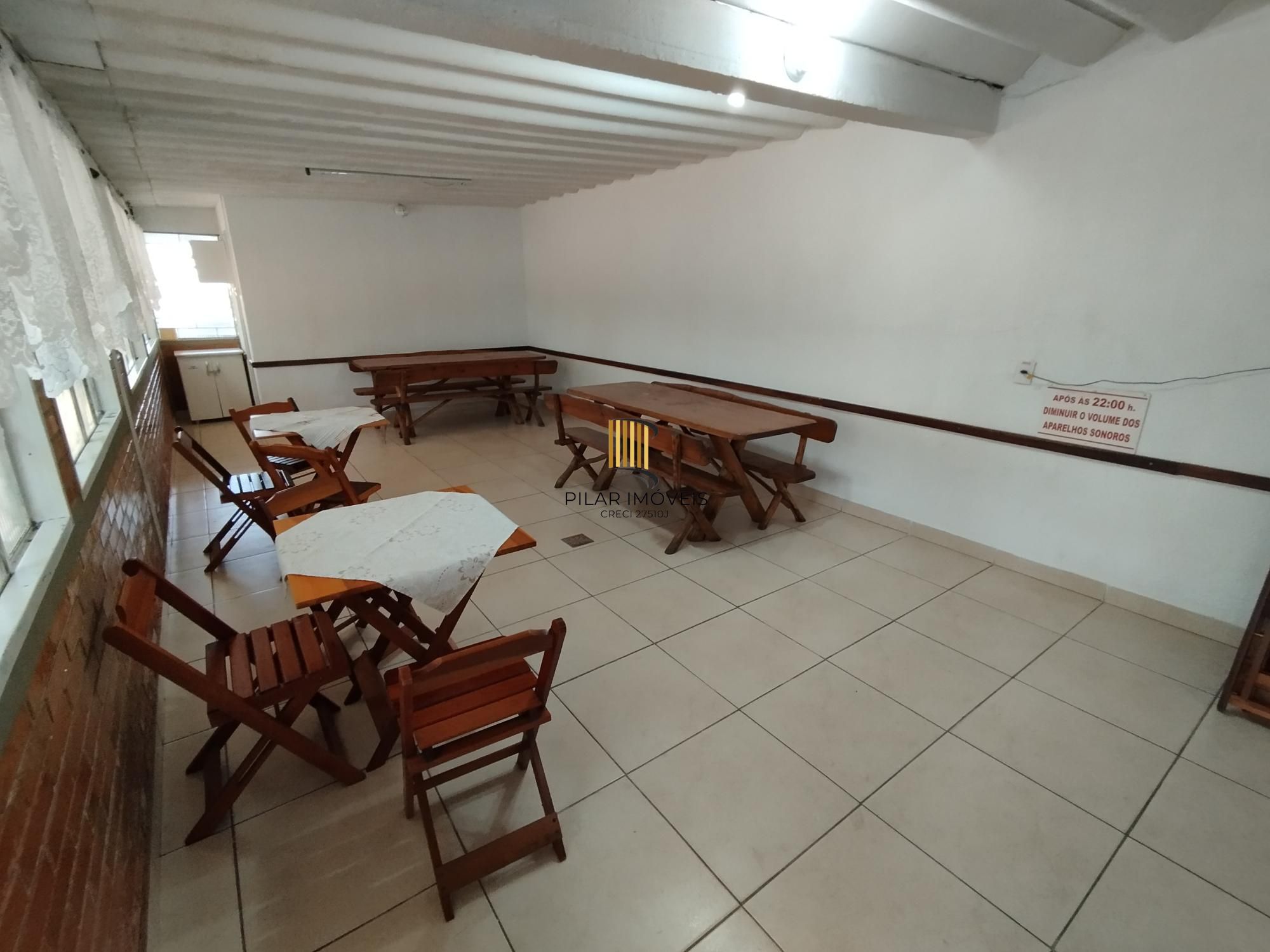 Apartamento 2 dormitórios no bairro Cristal