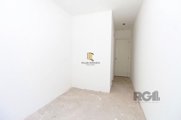 Sobrado para Venda - 100m², 3 dormitórios, sendo 3 suites, 2 vagas - Portal Do Guarujá