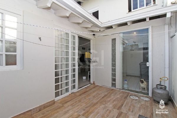 Casa para Venda - 131.96m², 3 dormitórios, sendo 1 suites, 2 vagas - Lagos De Nova Ipanema