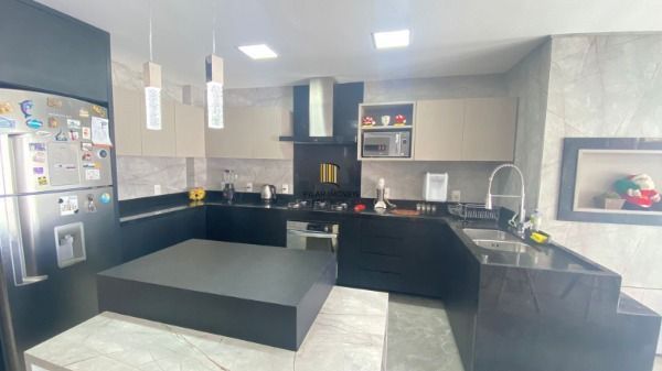 Casa Condominio para Venda - 203.81m², 3 dormitórios, sendo 1 suites, 2 vagas - Hípica