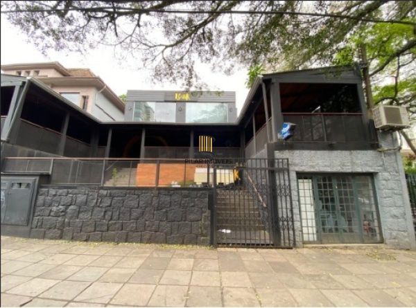 Casa Comercial em Porto Alegre, no bairro Moinhos de Vento, e 0 banheiros, à venda.