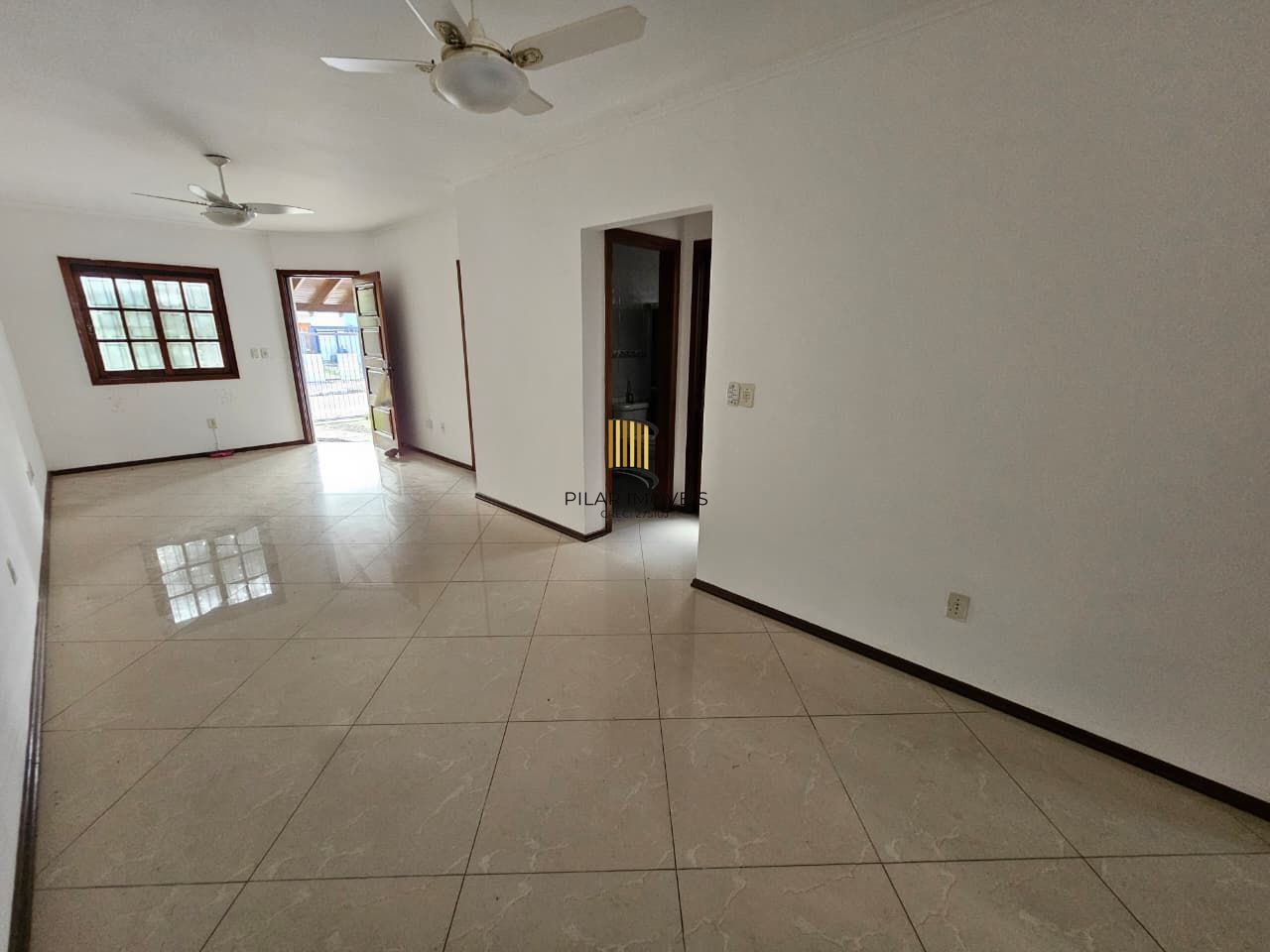 Casa 03 dormitórios no Bairro Hipica - Residencial Nova Ipanema