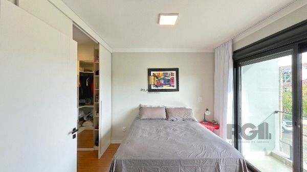 Casa 3 dormitórios no bairro Hípica