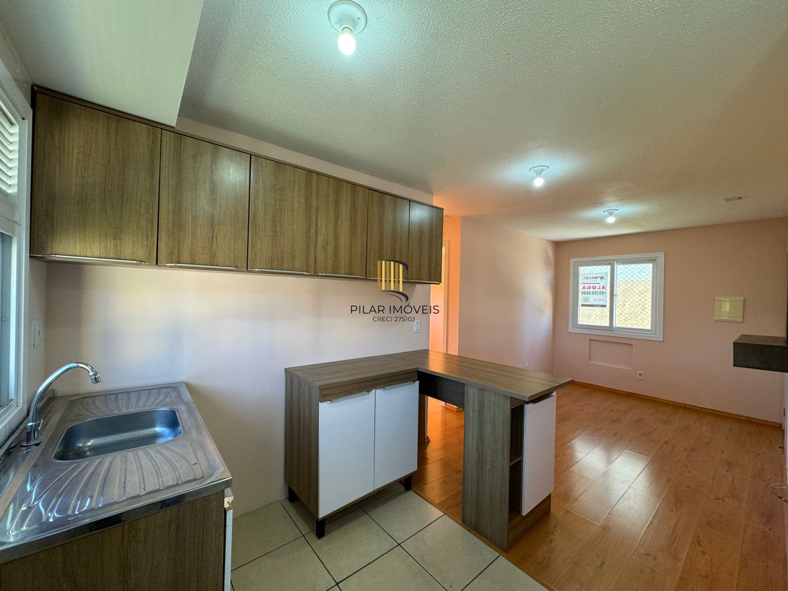 Apartamento 2 dormitório(s),com 1 vaga de garagem coberta à venda.