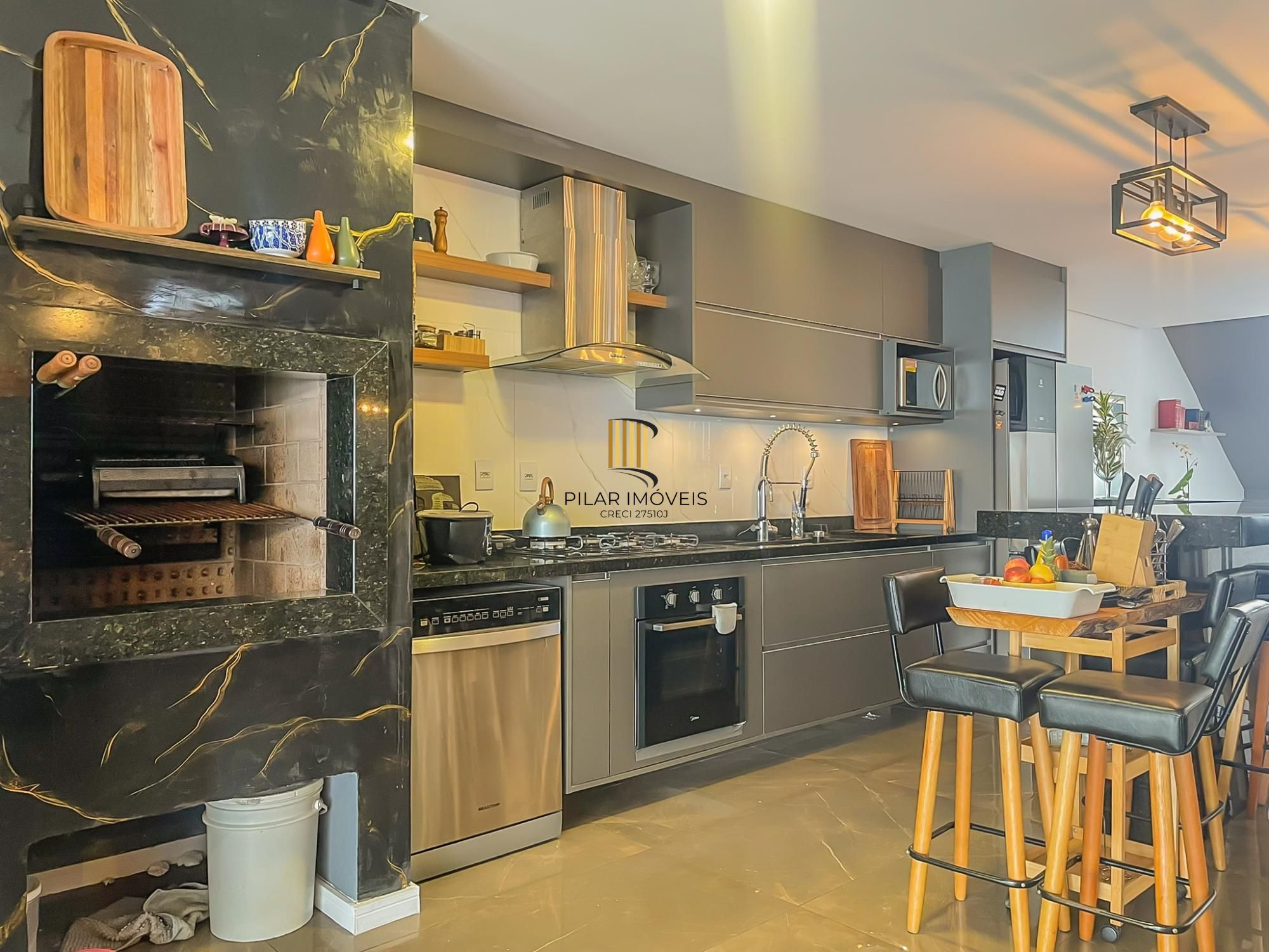 Sobrado 3 dormitórios em condomínio do residencial Lagos de Ipanema!