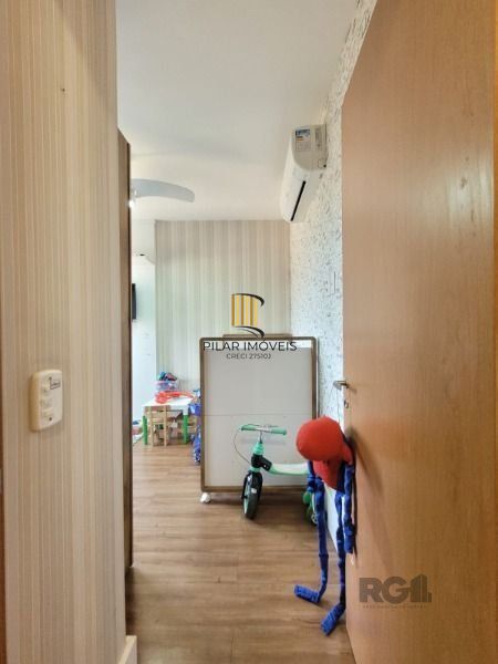 Apartamento em Porto Alegre, no bairro Cavalhada, com 3 dormitório(s), e 3 banheiros, à venda.
