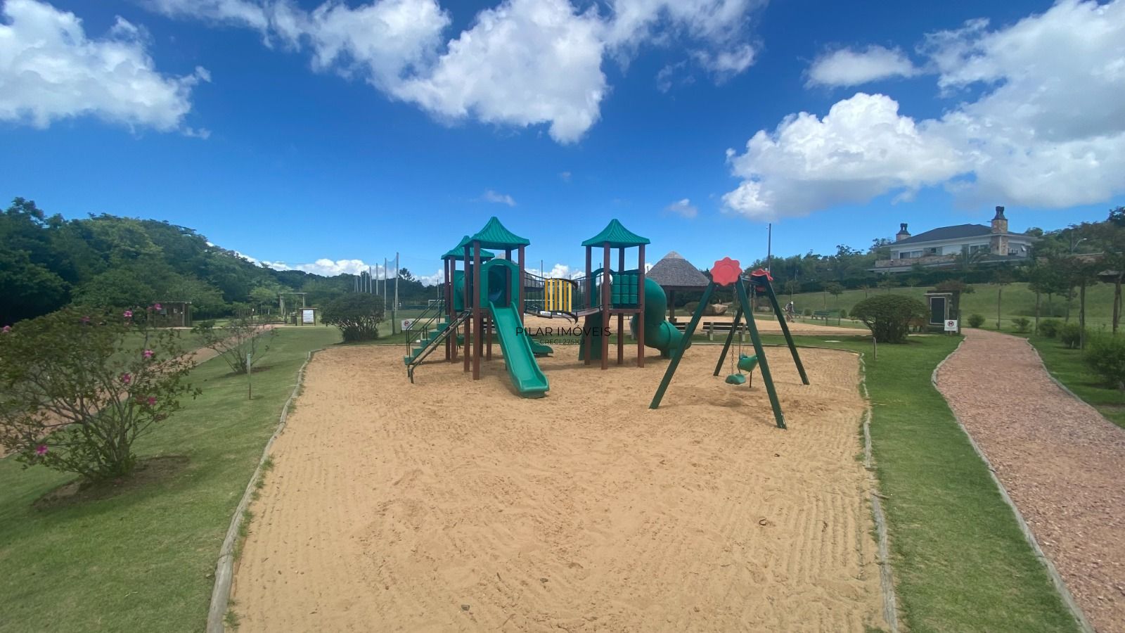 Excelente terreno no Alphaville - Condominio Toscana com 650m2 na entrada co condominio