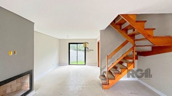 Casa Condominio em Porto Alegre, no bairro Tristeza, com 3 dormitório(s), e 3 banheiros, à venda.