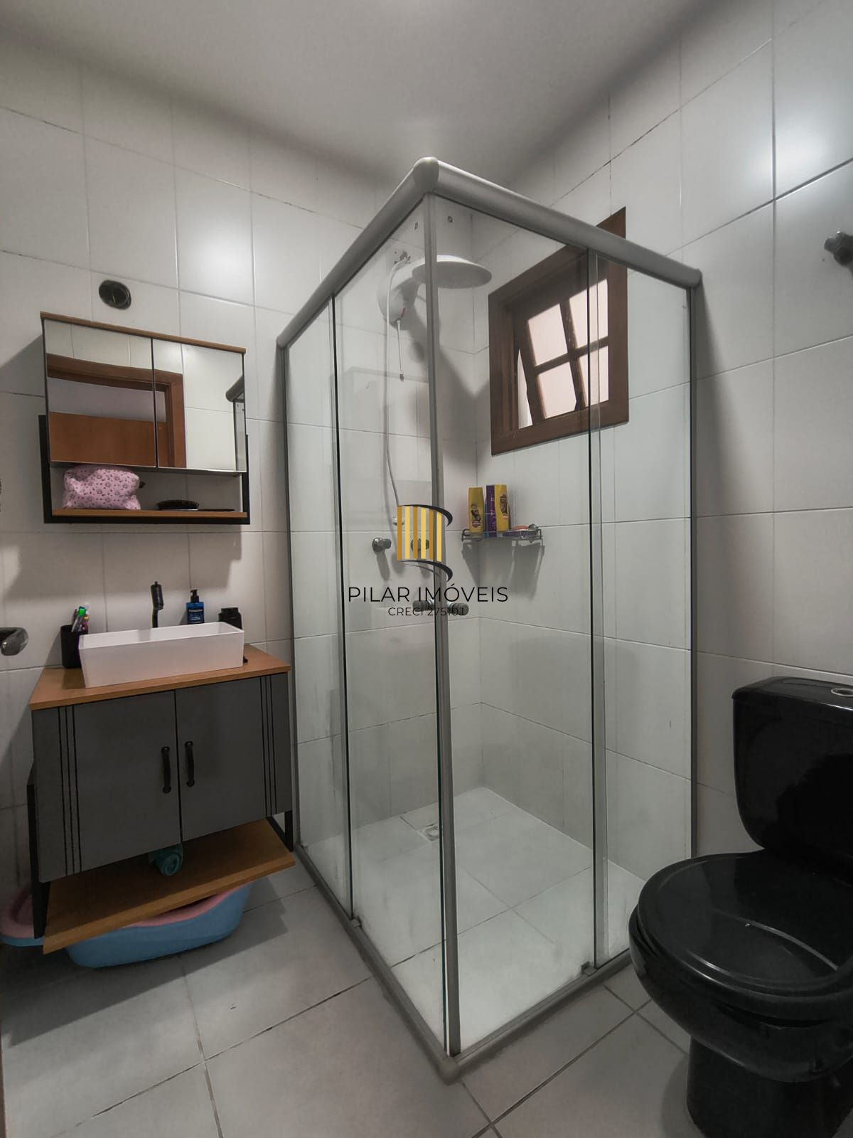 Casa terrea de 3 dormitorios sendo uma suite no bairro Hipica