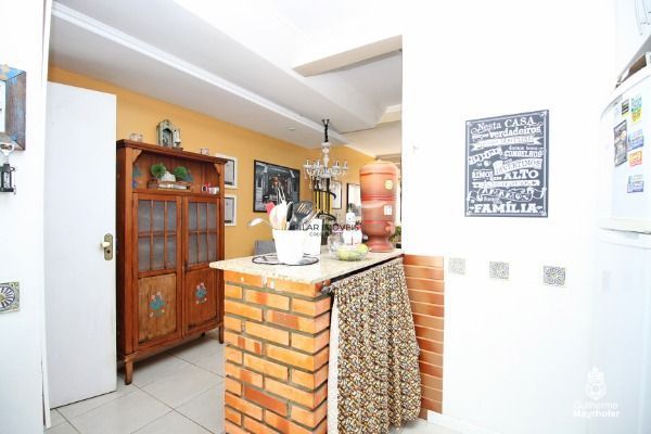Casa para Venda - 78m², 3 dormitórios, sendo 1 suites, 2 vagas - Guarujá
