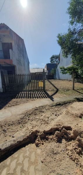 Terreno em Porto Alegre, no bairro Hípica, à venda.