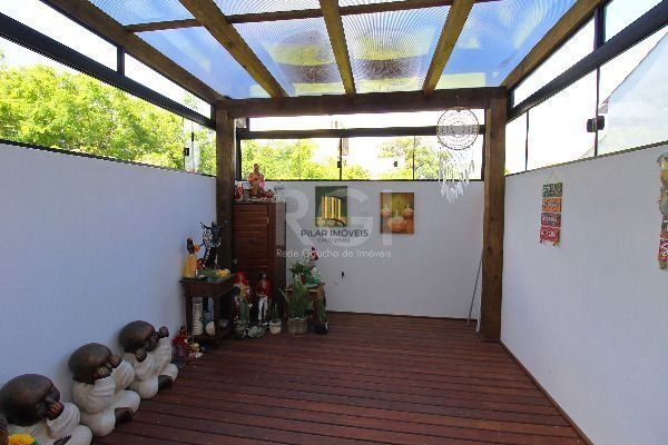 Casa para Venda - 107m², 0 dormitórios, sendo 2 suites, 1 vaga - Hípica
