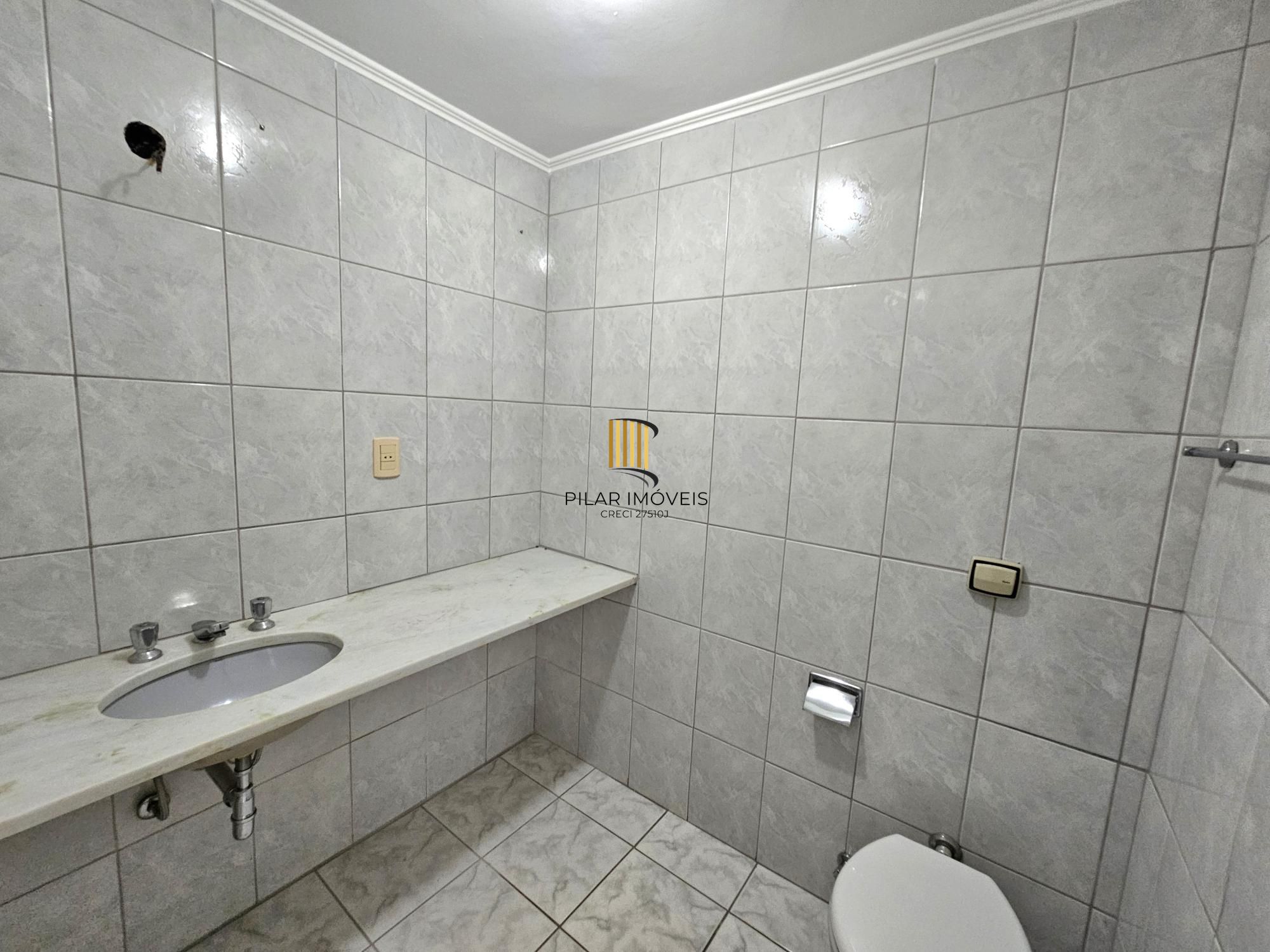 Apartamento para Venda - 102m², 3 dormitórios, sendo 1 suites, 1 vaga - Menino Deus