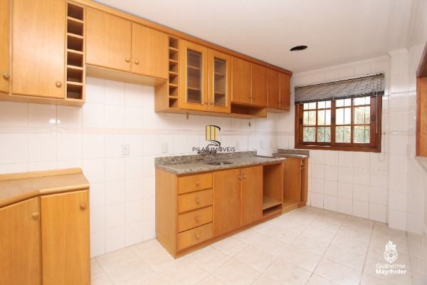 Casa para Venda - 212.52m², 3 dormitórios, sendo 1 suites, 2 vagas - Imperial Parque