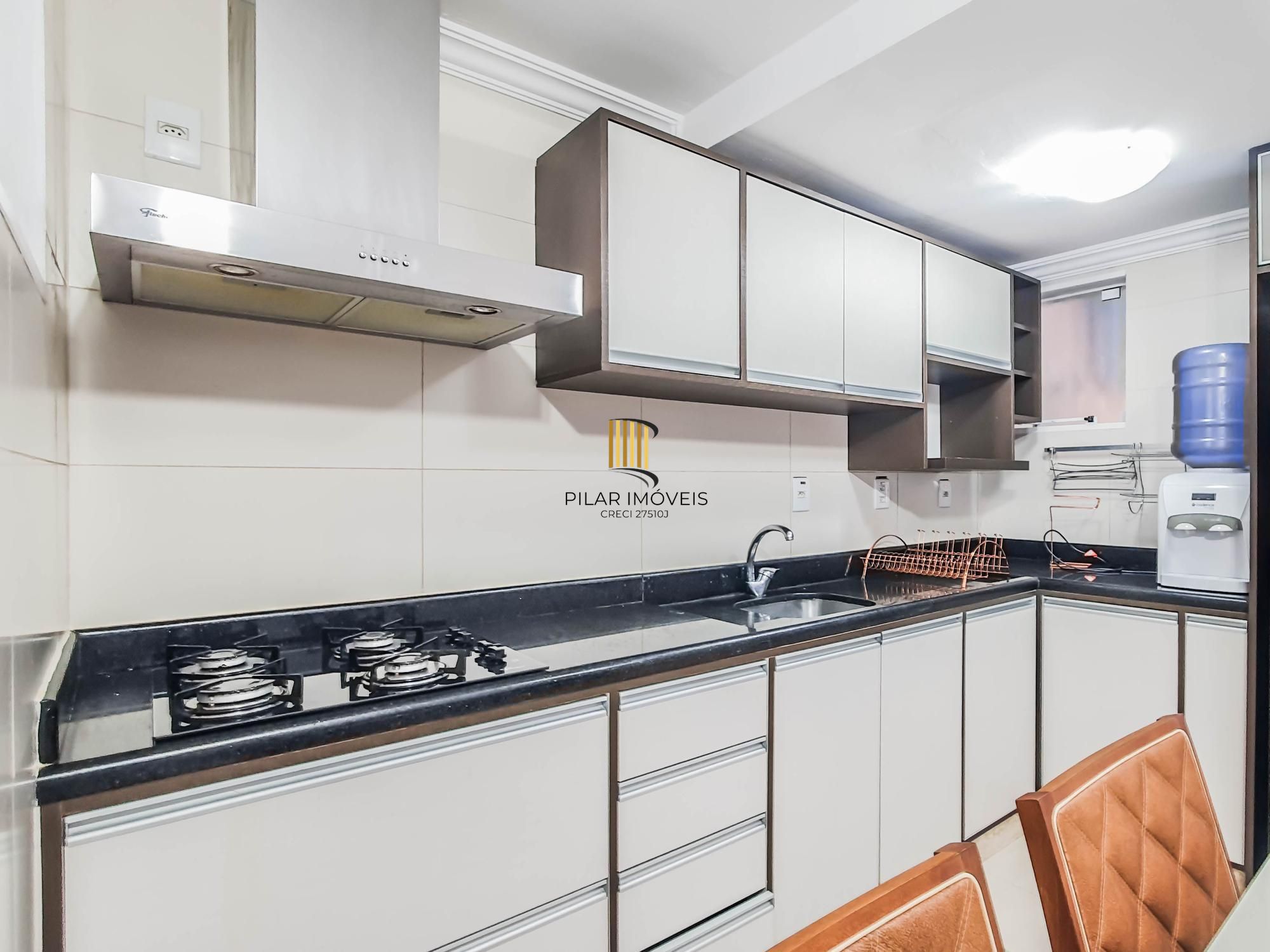 Sobrado 3 dormitórios com suíte totalmente mobiliado próximo a escola Cesi no bairro Hípica !