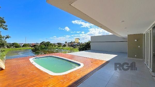 Casa Condominio em Porto Alegre, no bairro Hípica, com 3 dormitório(s), e 3 banheiros, à venda.