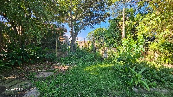 Terreno em Porto Alegre, no bairro Ipanema, à venda.