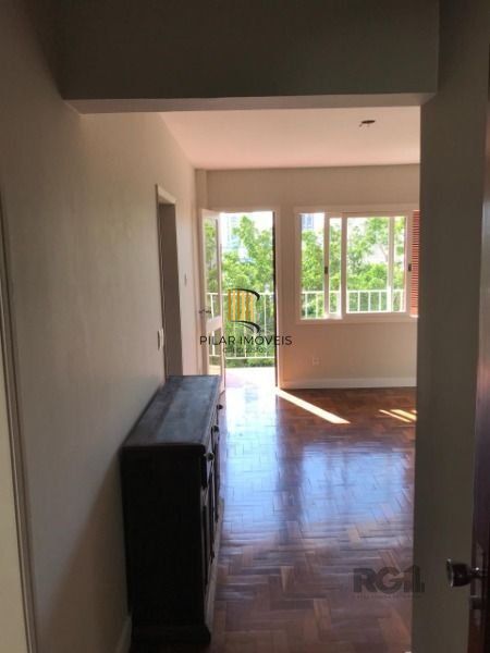 Apartamento em Porto Alegre, no bairro Higienópolis, à venda.